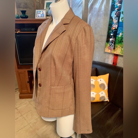 Gorgeous academia style Tommy Hilfiger blazer. Size 10. Excellent condition. - Picture 4 of 8